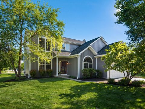 Photo of 2037 Kingman Court, Lewis Center, OH 43035 (MLS # 226017732)