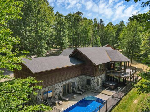 Photo of 76 Tarkiln Road SW, Lancaster, OH 43130 (MLS # 226004076)