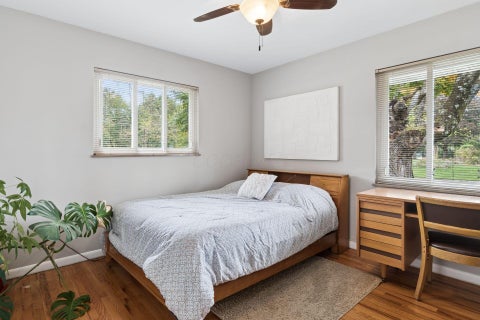Tiny photo for 602 E Cooke Road, Columbus, OH 43214 (MLS # 226039359)