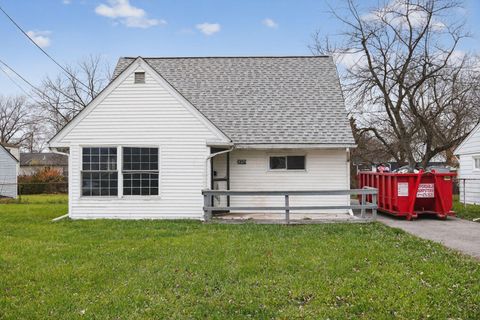 Photo of 2029 Jermain Drive, Columbus, OH 43219 (MLS # 225044881)
