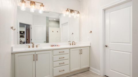 Tiny photo for 7735 Cogwheel Drive 30-773 #30-773, New Albany, OH 43054 (MLS # 226007802)