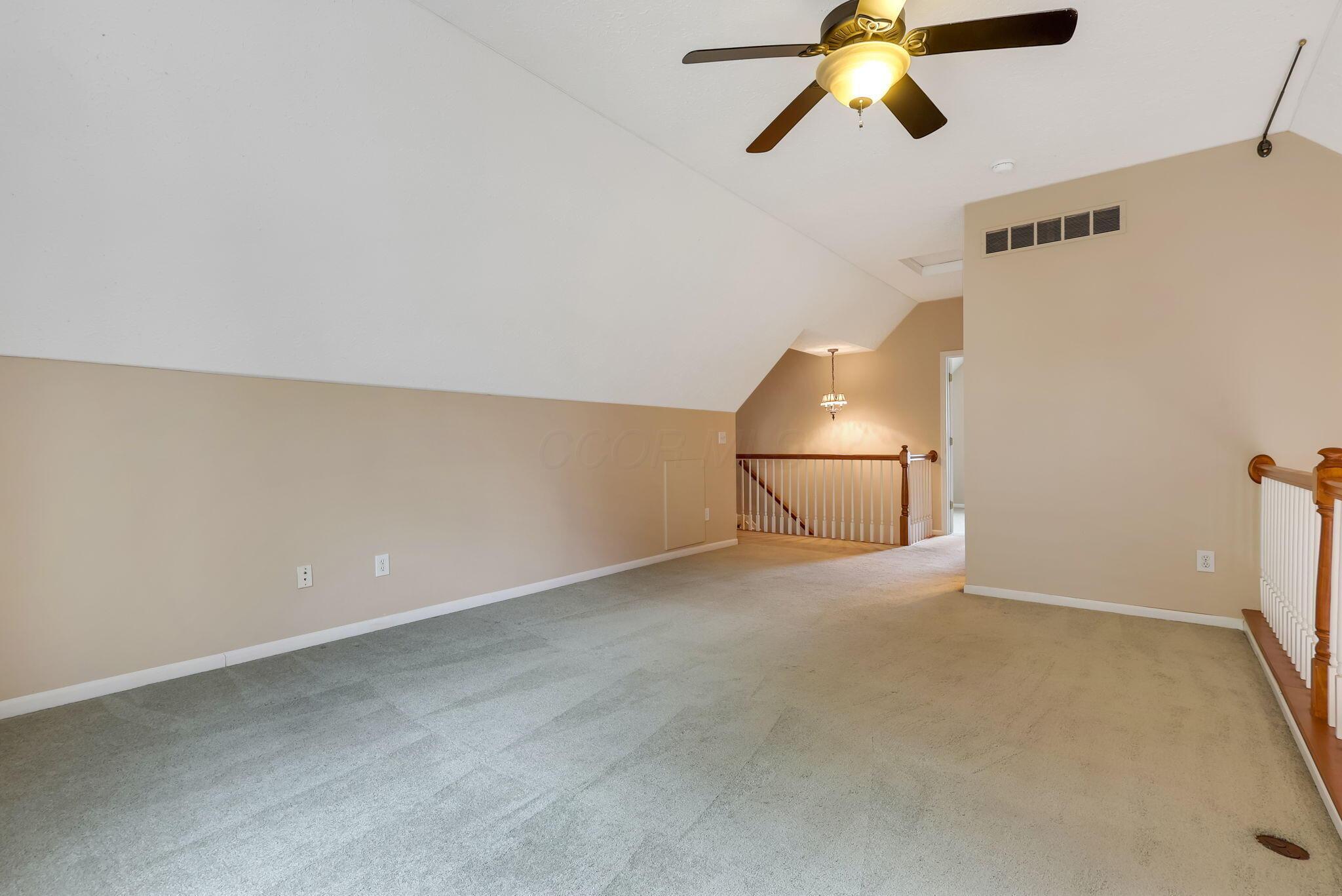 8442 Lazelle Village Drive, Lewis Center, Ohio image 31