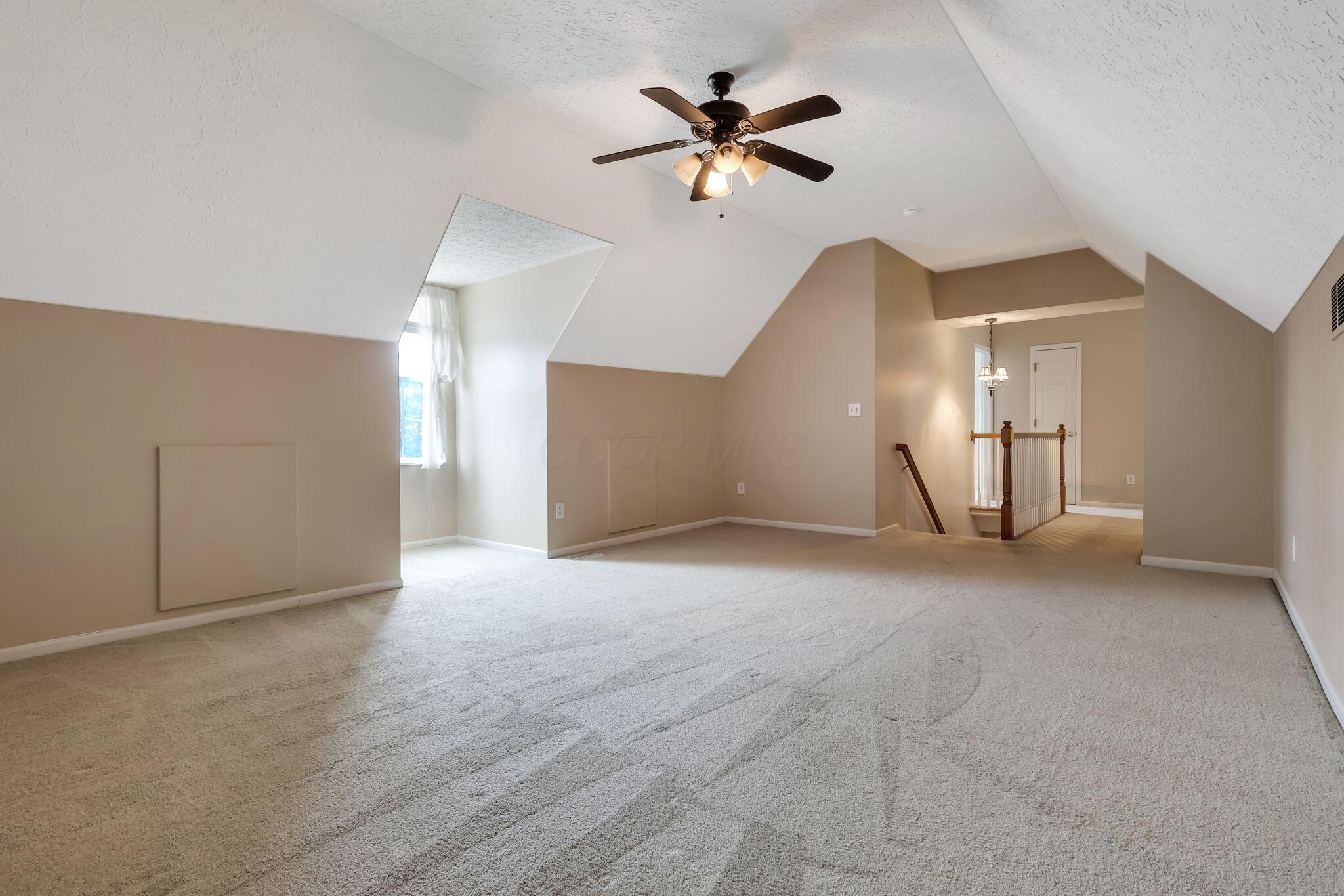 8442 Lazelle Village Drive, Lewis Center, Ohio image 37