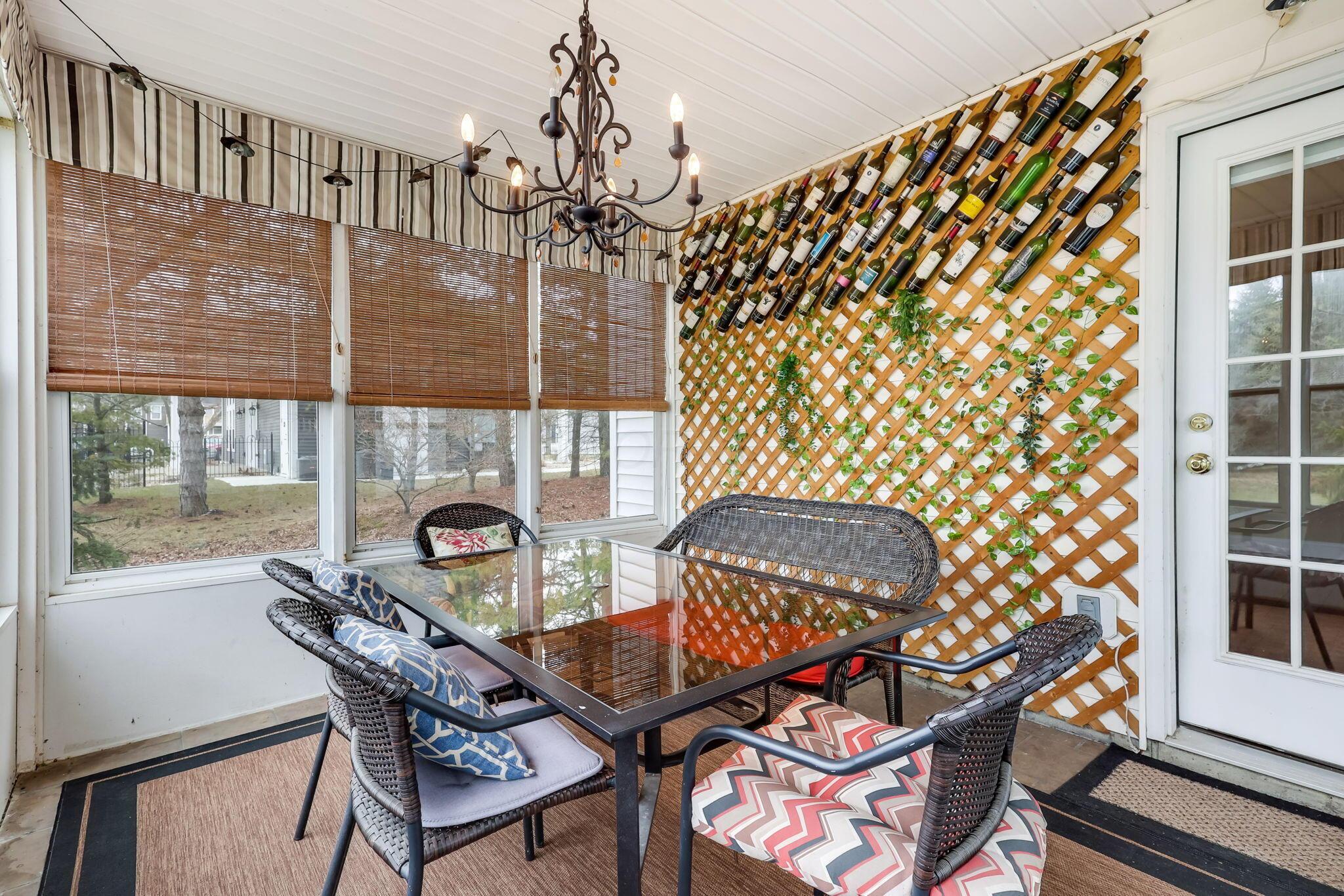 8442 Lazelle Village Drive, Lewis Center, Ohio image 15