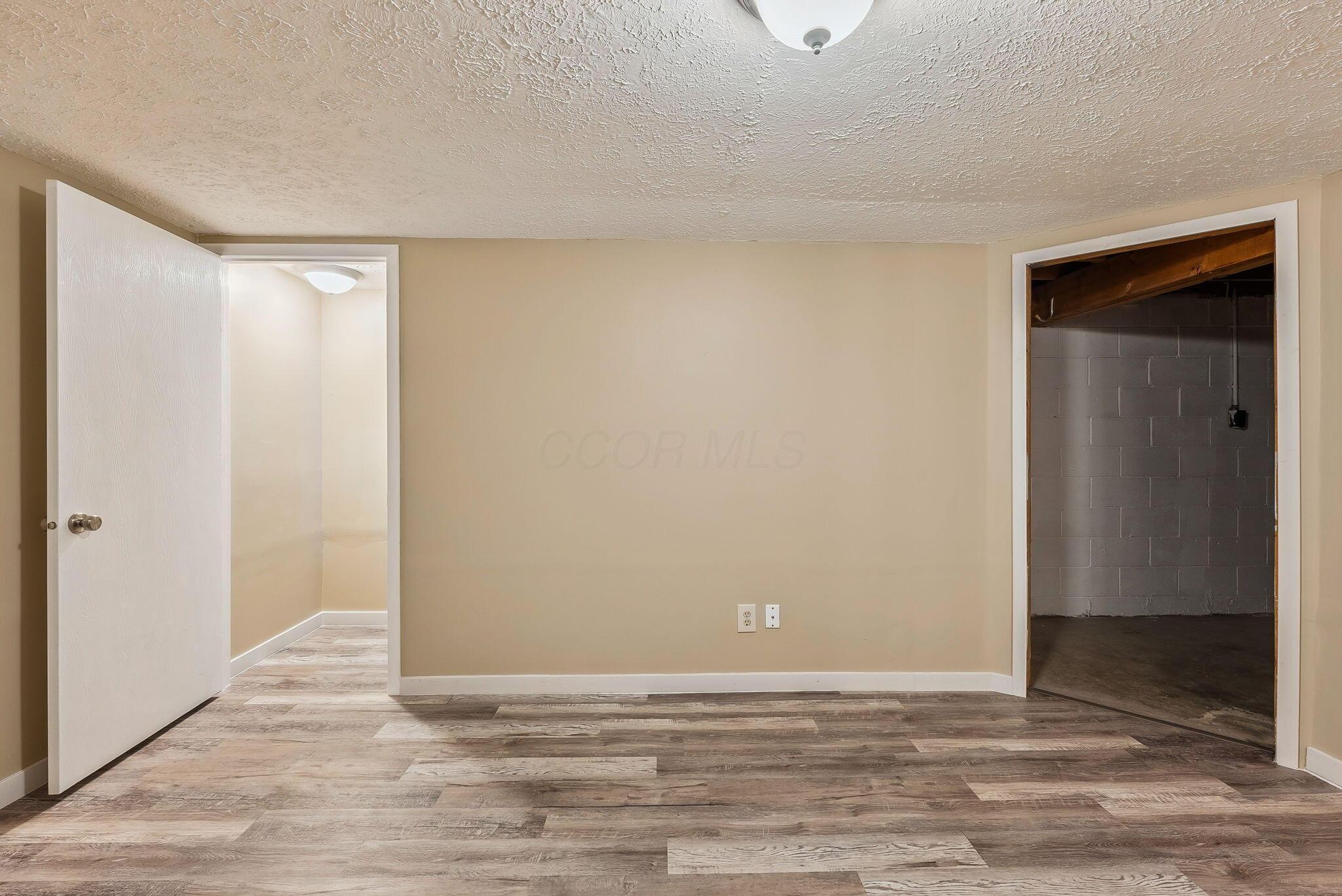 926 Worthington Woods Boulevard #16, Columbus, Ohio image 27