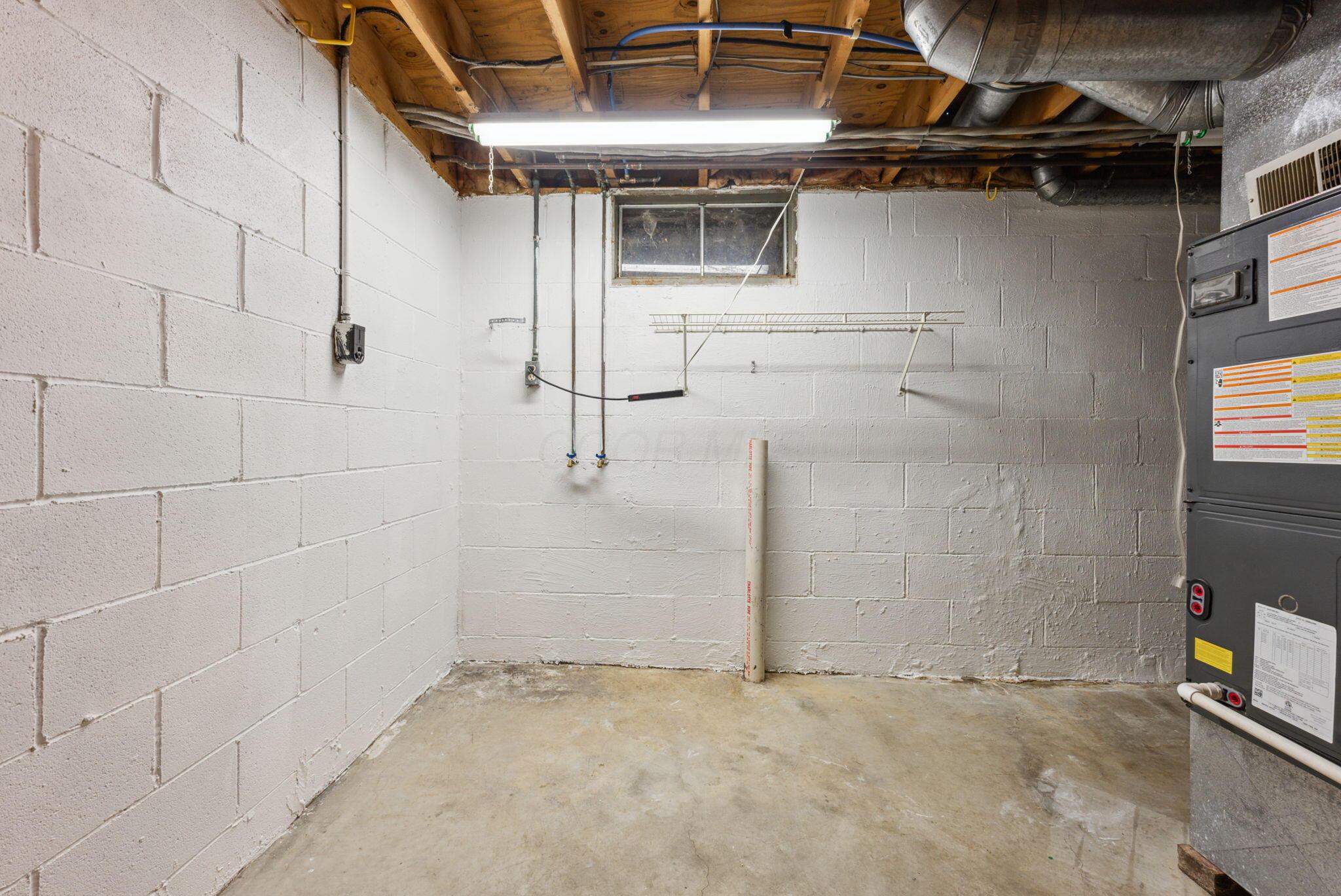 926 Worthington Woods Boulevard #16, Columbus, Ohio image 35