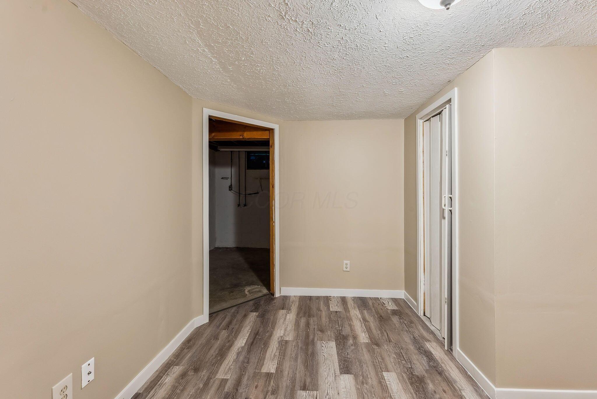926 Worthington Woods Boulevard #16, Columbus, Ohio image 30