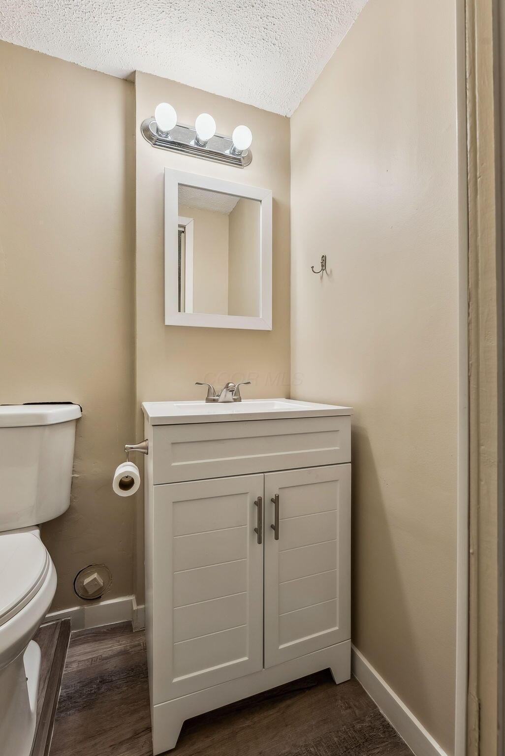 926 Worthington Woods Boulevard #16, Columbus, Ohio image 32