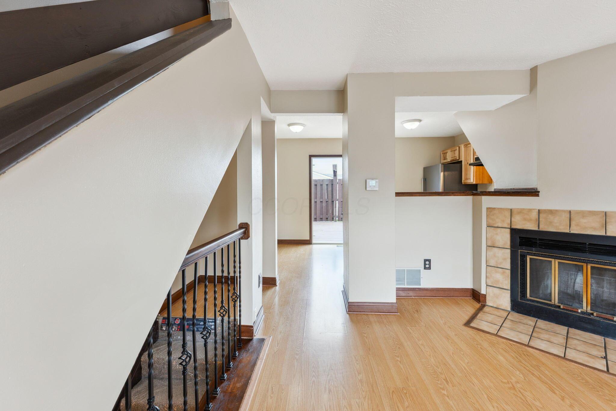 926 Worthington Woods Boulevard #16, Columbus, Ohio image 7
