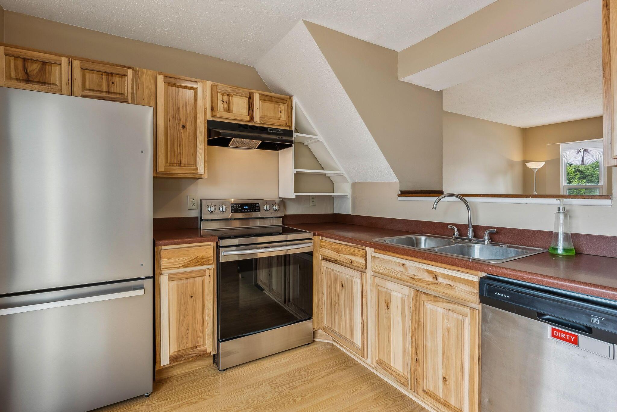 926 Worthington Woods Boulevard #16, Columbus, Ohio image 10