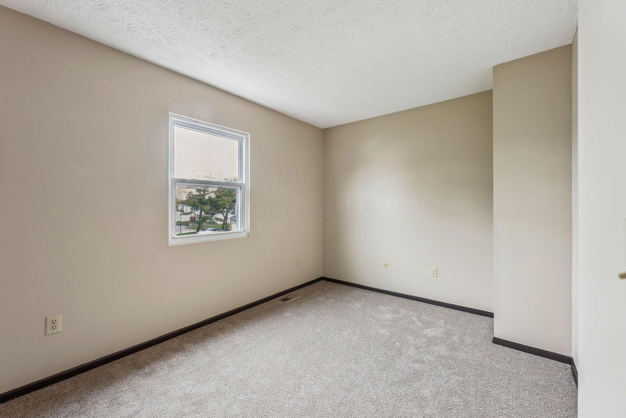 926 Worthington Woods Boulevard #16, Columbus, Ohio image 13