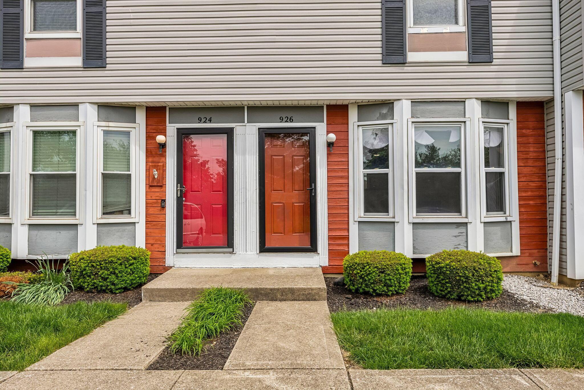 926 Worthington Woods Boulevard #16, Columbus, Ohio image 1