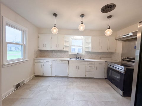 Tiny photo for 206 Bachmann Avenue, Newark, OH 43055 (MLS # 226036706)