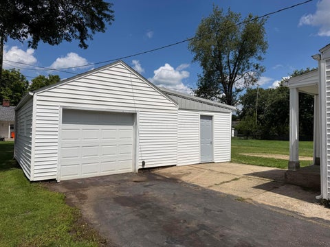 Tiny photo for 206 Bachmann Avenue, Newark, OH 43055 (MLS # 226036706)