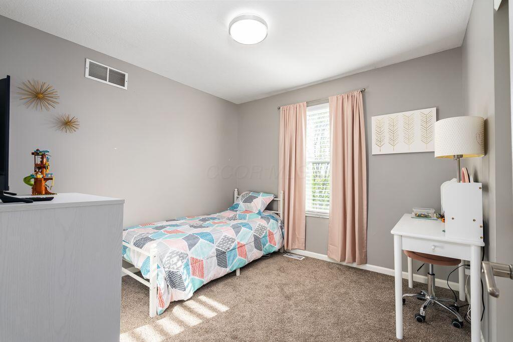 6081 Manshire Court, Galloway, Ohio image 36
