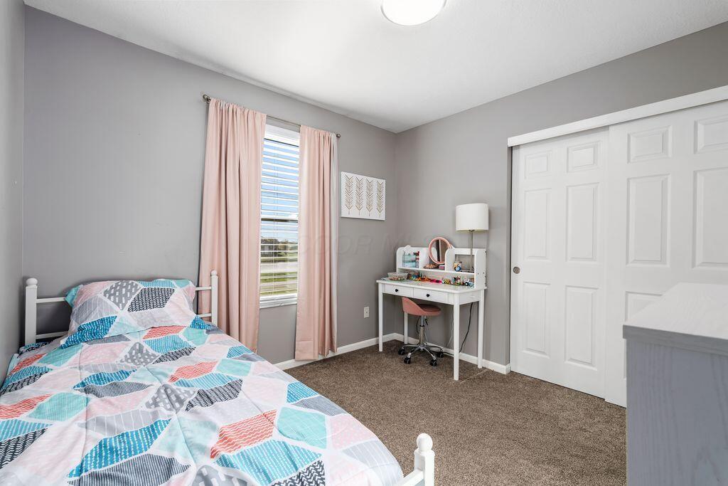 6081 Manshire Court, Galloway, Ohio image 37
