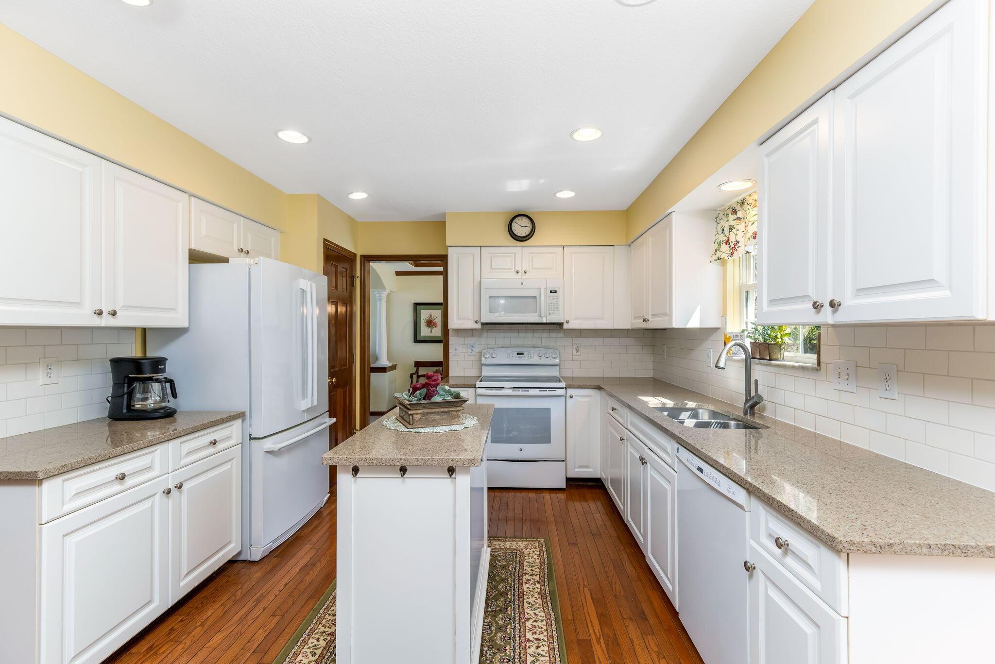 9025 Hialeah Court, Pickerington, Ohio image 27