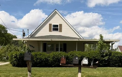 Photo of 1060 Hilock Road, Columbus, OH 43207 (MLS # 226019657)