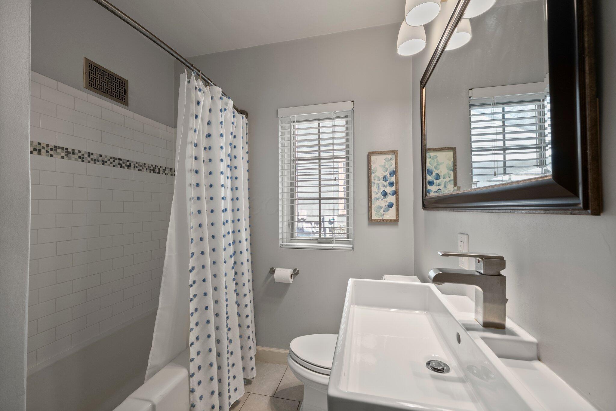 130 W Beaumont Road, Columbus, Ohio image 34