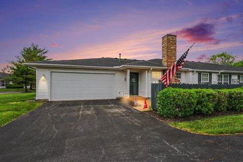 Photo of 2484 Warm Springs Drive 2484 #2484, Hilliard, OH 43026 (MLS # 226013972)