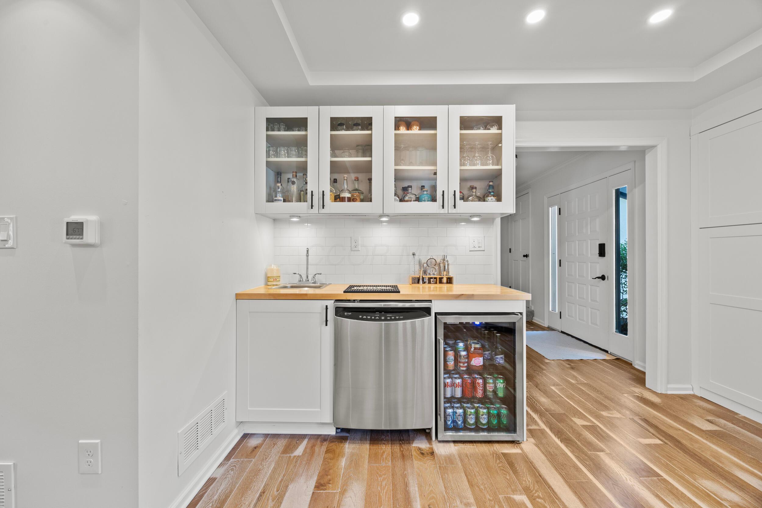 Columbus, Ohio 43230, United States, 4 Bedrooms Bedrooms, ,3 BathroomsBathrooms,Residential,Active,233878