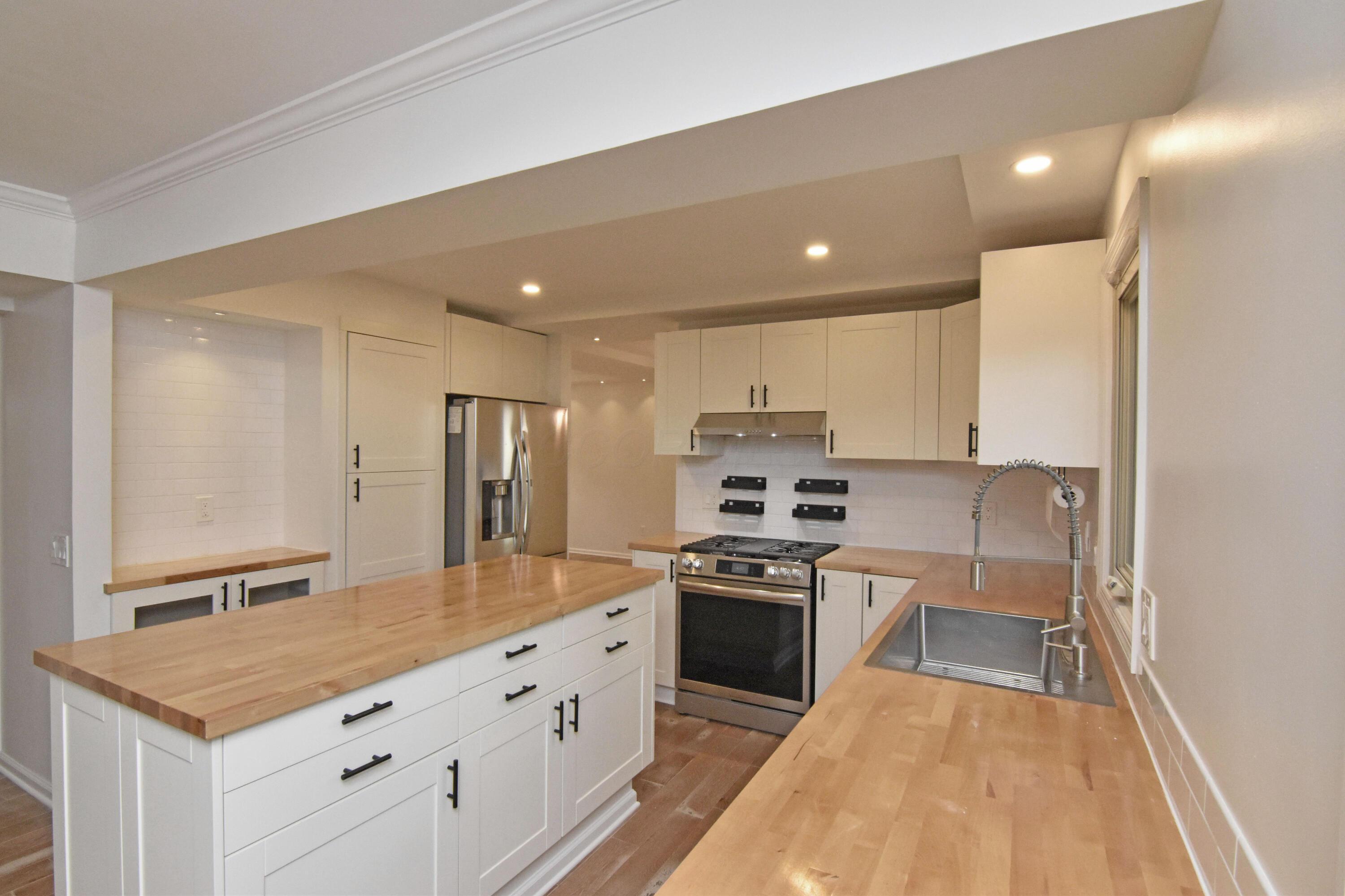 Columbus, Ohio 43230, United States, 4 Bedrooms Bedrooms, ,3 BathroomsBathrooms,Residential,Active,233878