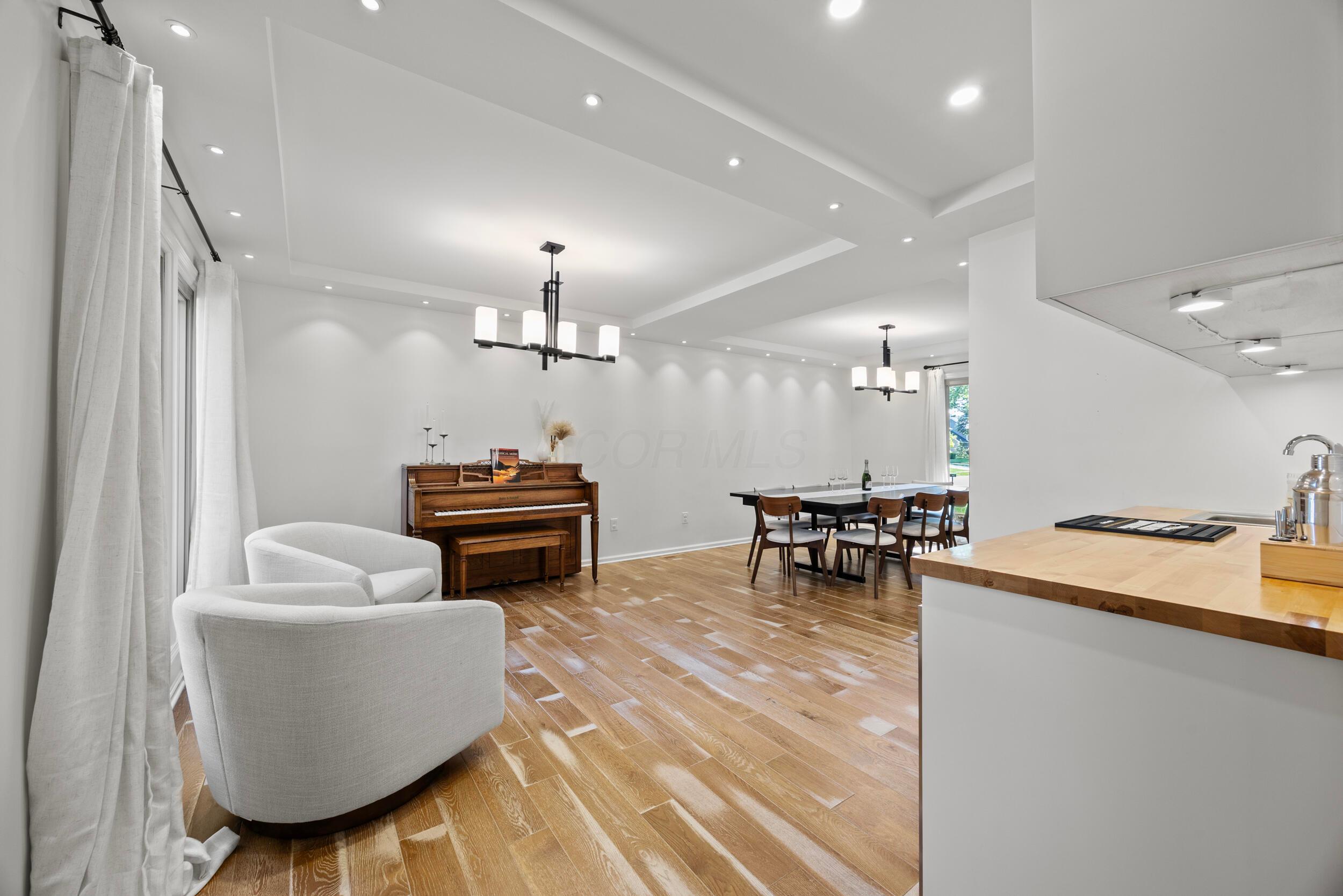 Columbus, Ohio 43230, United States, 4 Bedrooms Bedrooms, ,3 BathroomsBathrooms,Residential,Active,233878