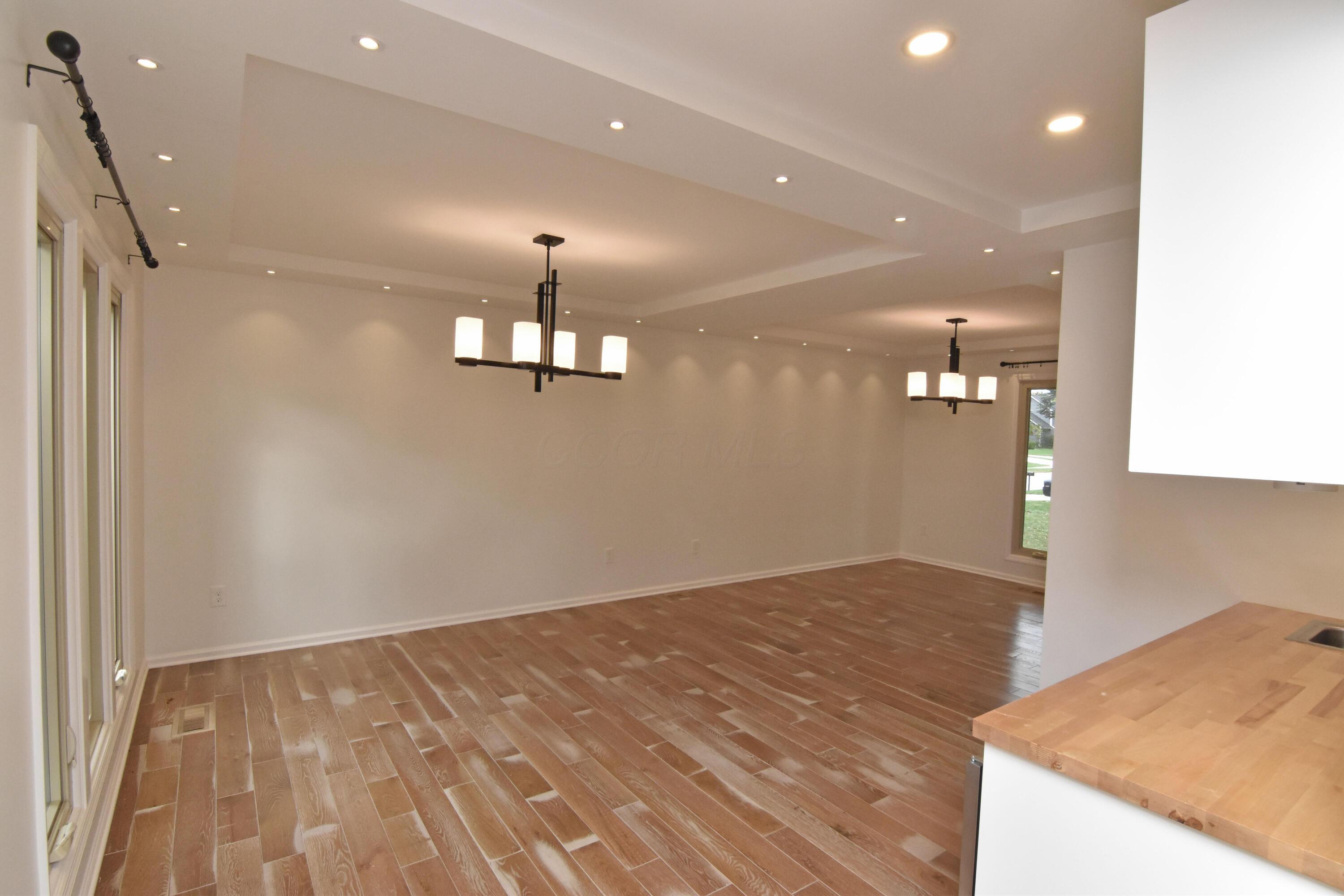 Columbus, Ohio 43230, United States, 4 Bedrooms Bedrooms, ,3 BathroomsBathrooms,Residential,Active,233878