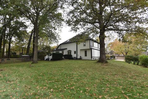 Tiny photo for 990 Venetian Way, Columbus, OH 43230 (MLS # 225040592)