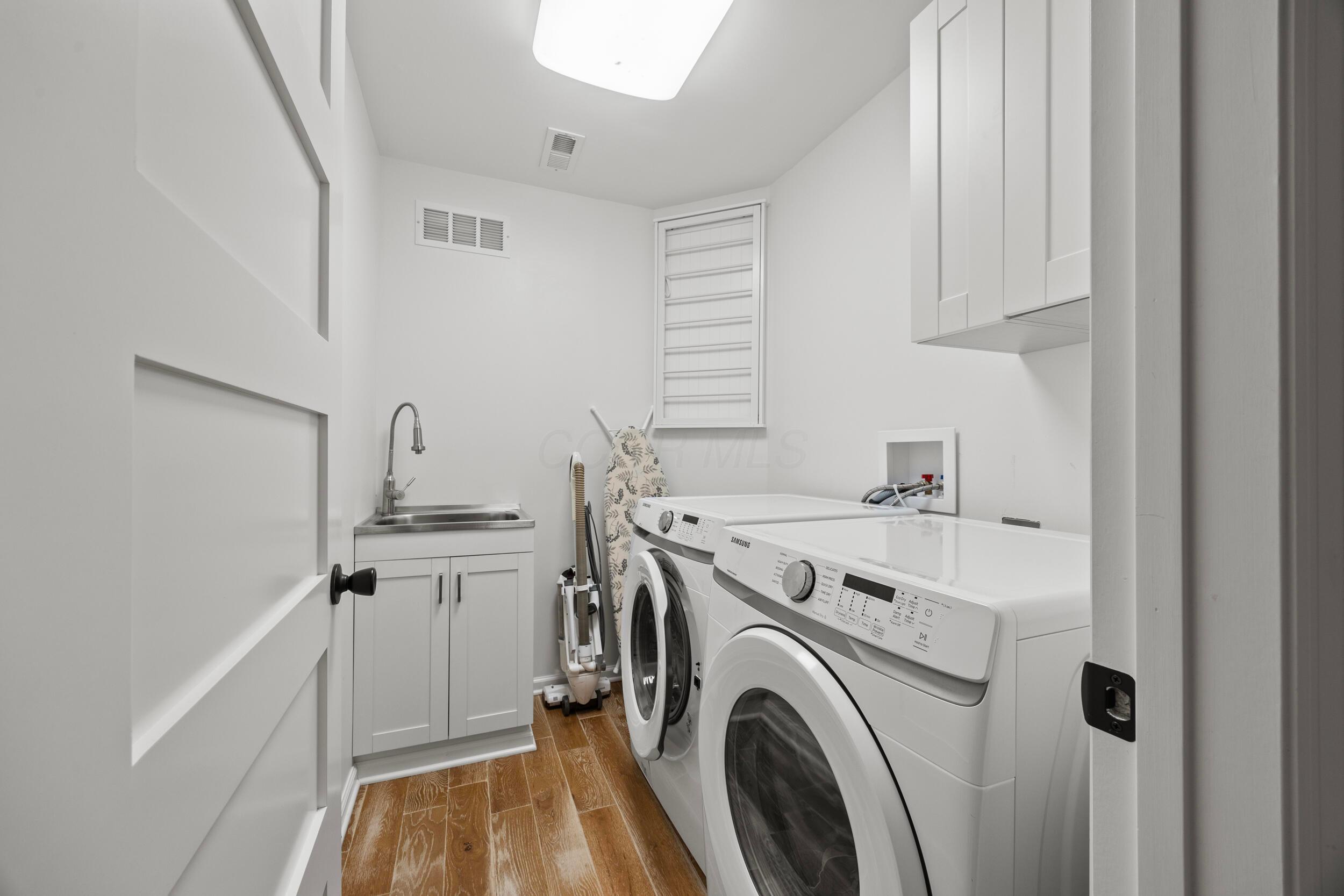 Columbus, Ohio 43230, United States, 4 Bedrooms Bedrooms, ,3 BathroomsBathrooms,Residential,Active,233878