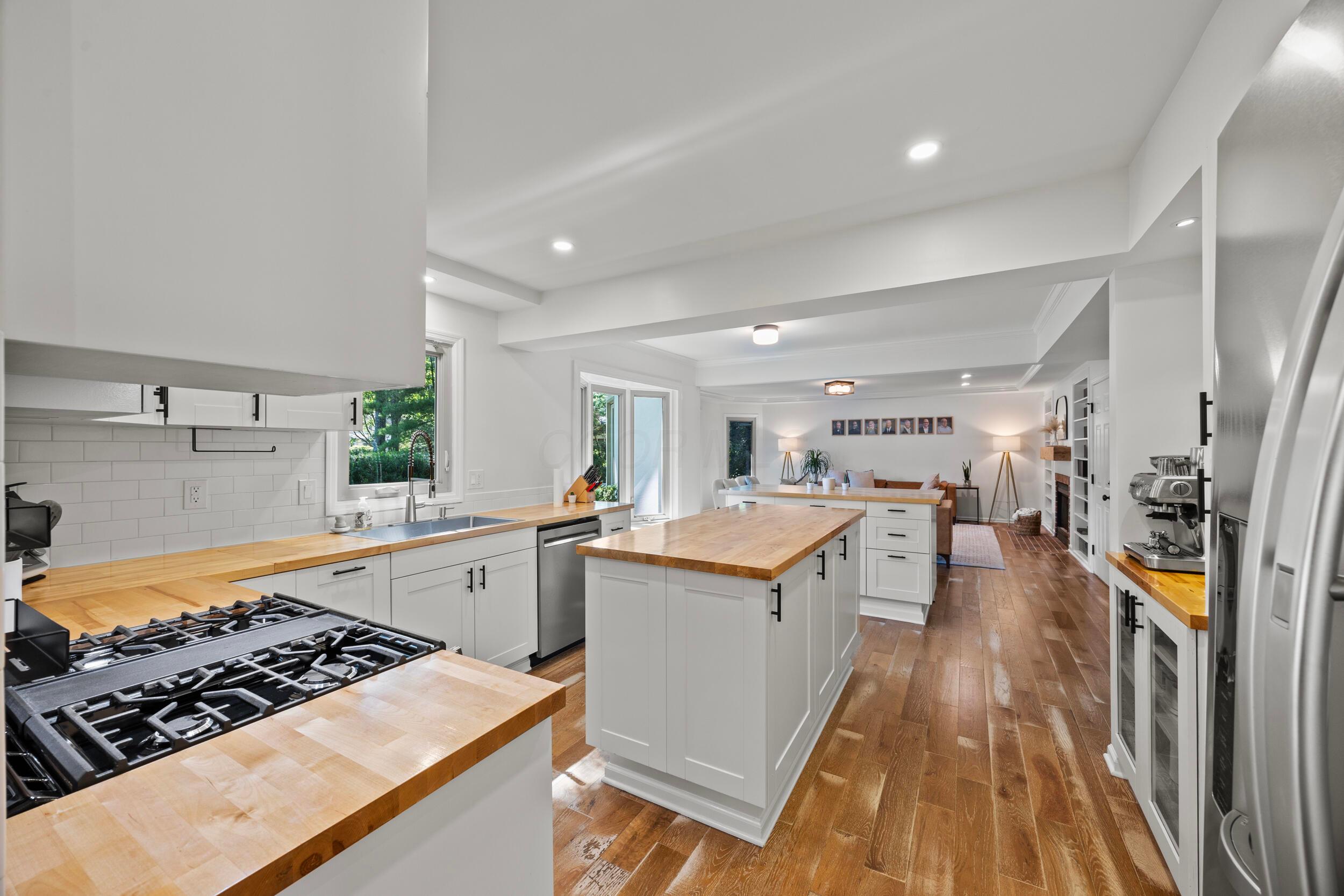 Columbus, Ohio 43230, United States, 4 Bedrooms Bedrooms, ,3 BathroomsBathrooms,Residential,Active,233878