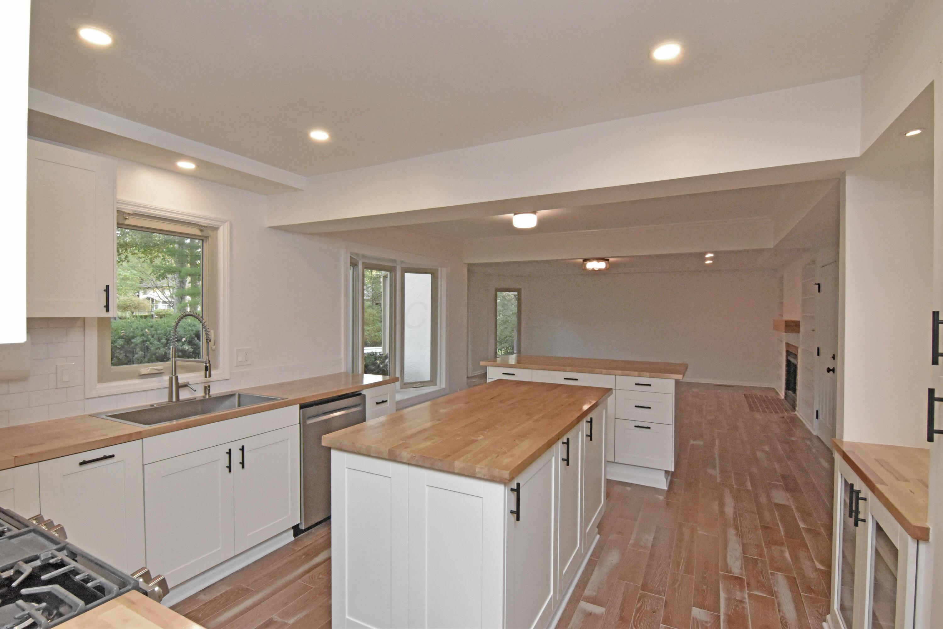 Columbus, Ohio 43230, United States, 4 Bedrooms Bedrooms, ,3 BathroomsBathrooms,Residential,Active,233878