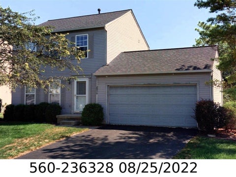 Photo of 2856 Westrock Drive, Hilliard, OH 43026 (MLS # 226029771)