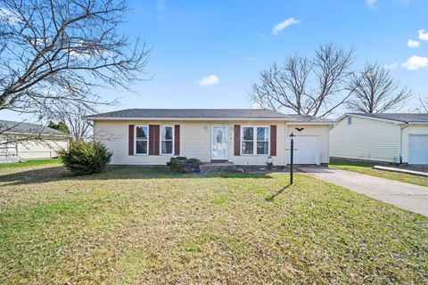 Photo of 281 Woodsview Drive, Jeffersonville, OH 43128 (MLS # 226008374)
