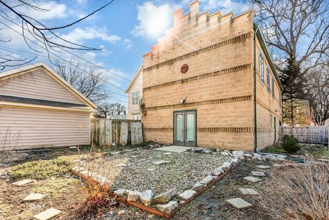 Tiny photo for 136 S Garfield Avenue, Columbus, OH 43205 (MLS # 226000347)