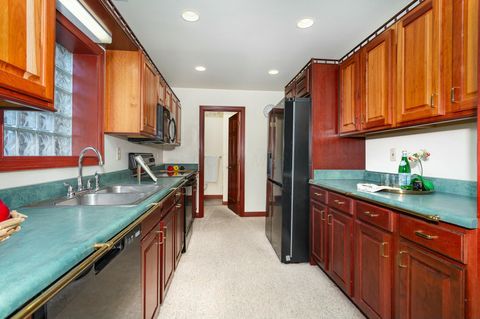 Tiny photo for 136 S Garfield Avenue, Columbus, OH 43205 (MLS # 226000347)