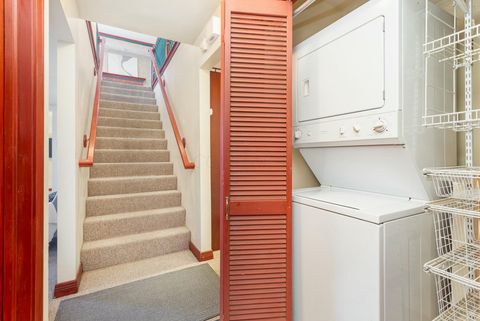 Tiny photo for 136 S Garfield Avenue, Columbus, OH 43205 (MLS # 226000347)