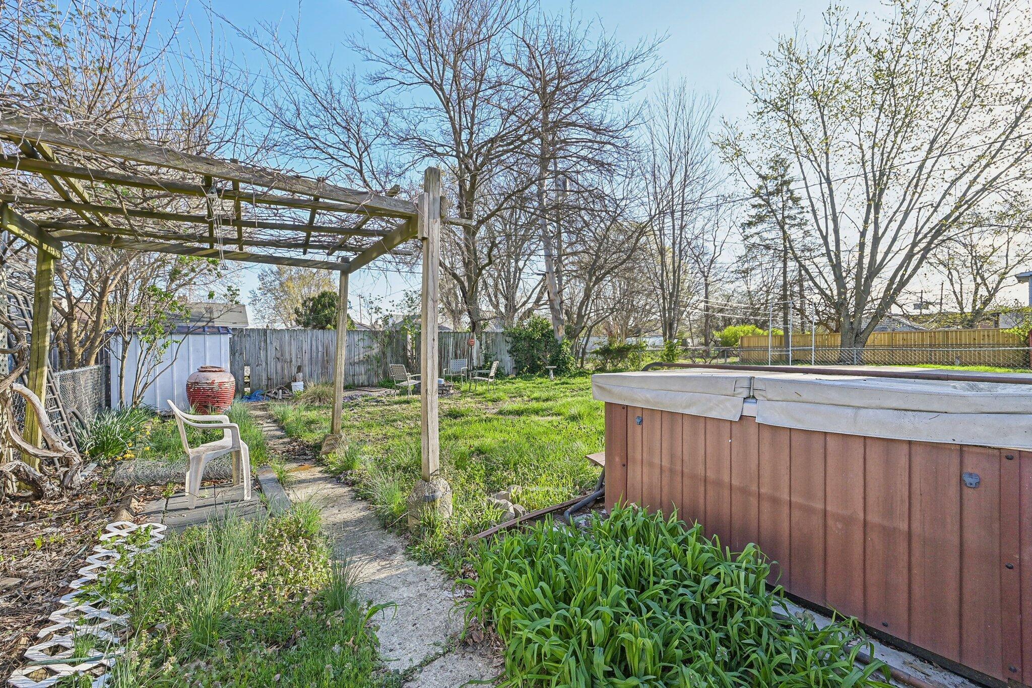1754 E Kenworth Road, Columbus, Ohio image 38