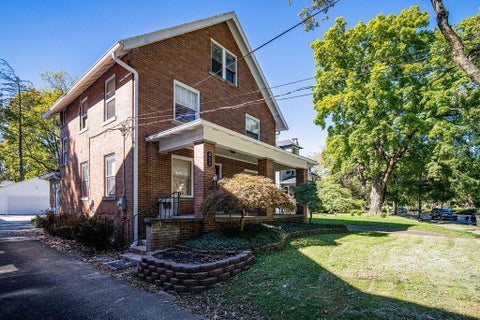 859 College Avenue,  OH 43209