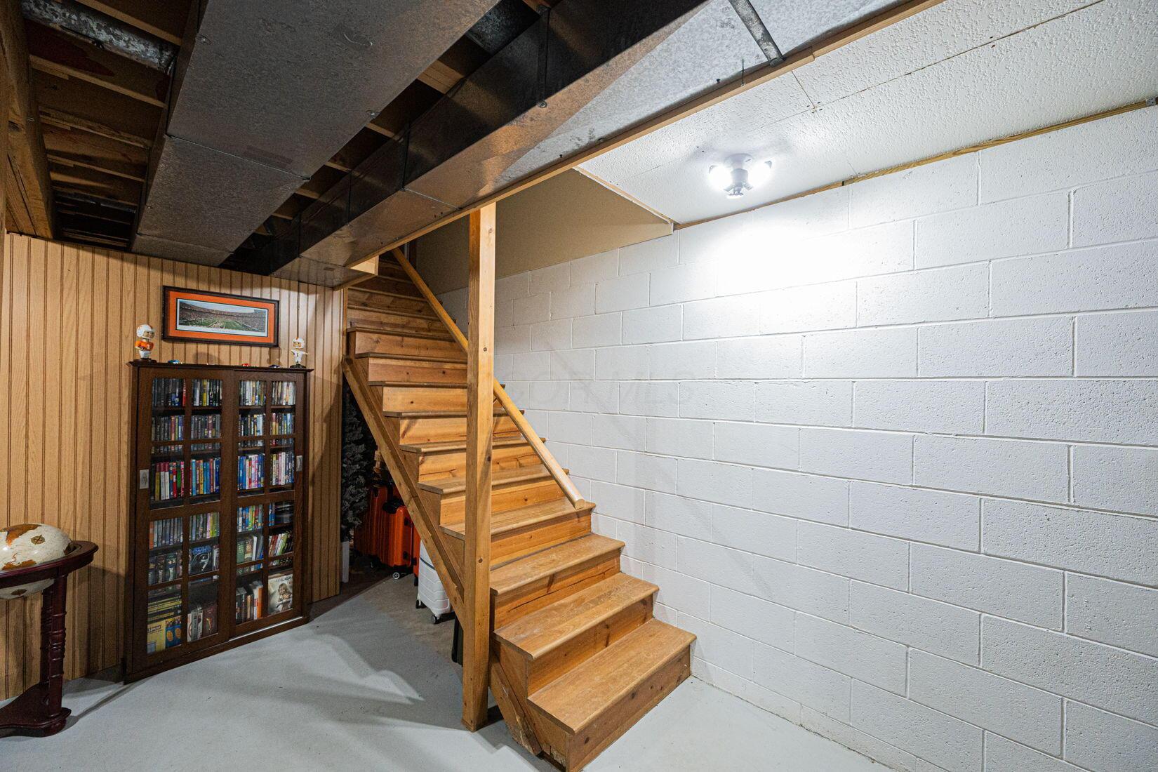 Grove City, Ohio 43123, United States, 4 Bedrooms Bedrooms, ,3 BathroomsBathrooms,Residential,Contingent,161330