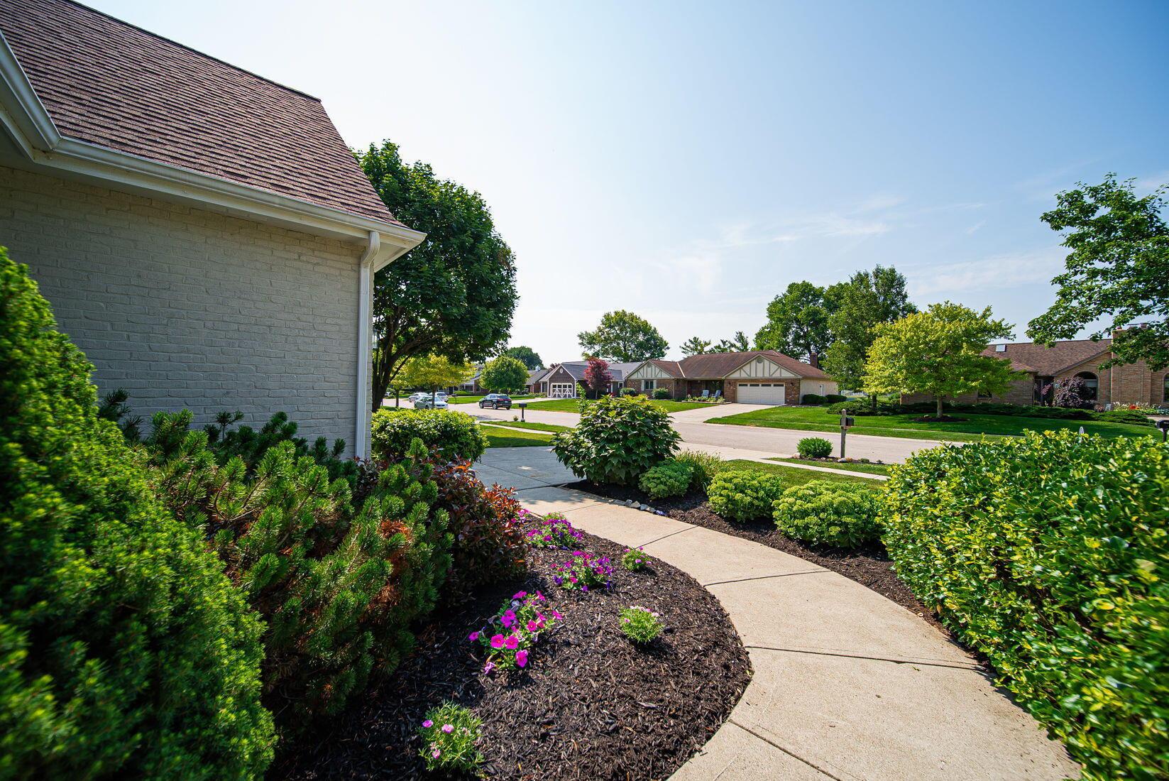 Grove City, Ohio 43123, United States, 4 Bedrooms Bedrooms, ,3 BathroomsBathrooms,Residential,Contingent,161330