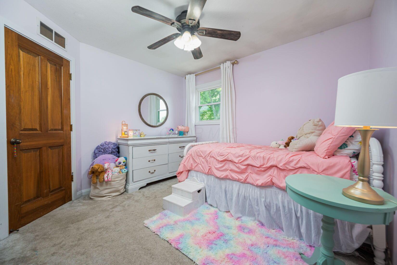 Grove City, Ohio 43123, United States, 4 Bedrooms Bedrooms, ,3 BathroomsBathrooms,Residential,Contingent,161330