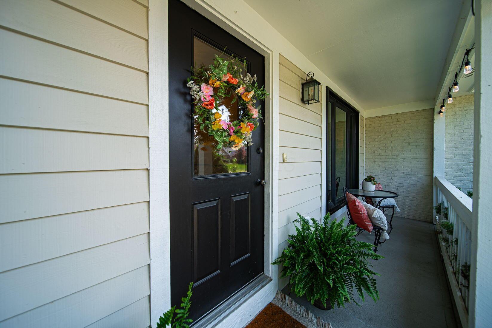 Grove City, Ohio 43123, United States, 4 Bedrooms Bedrooms, ,3 BathroomsBathrooms,Residential,Contingent,161330