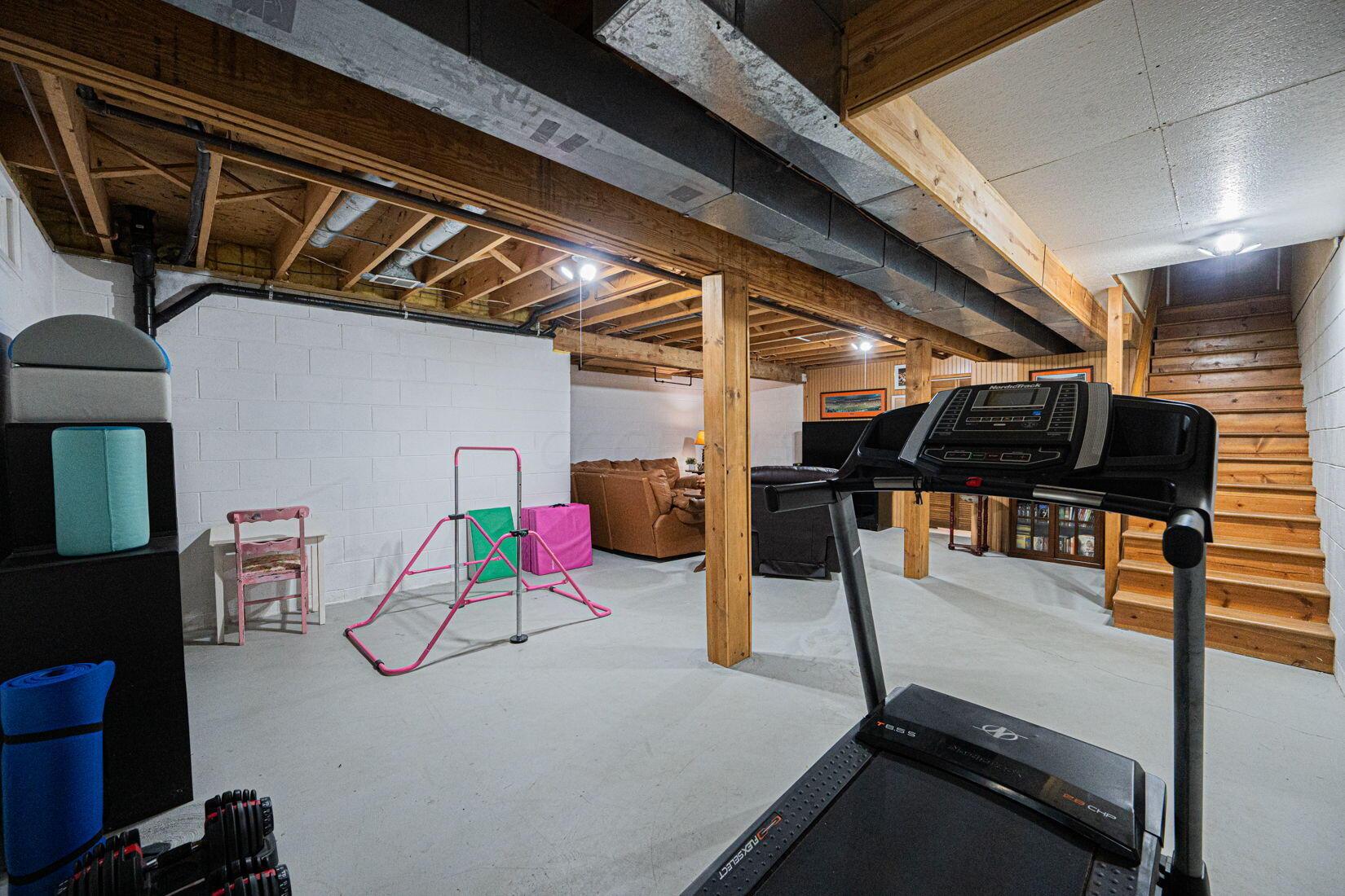 Grove City, Ohio 43123, United States, 4 Bedrooms Bedrooms, ,3 BathroomsBathrooms,Residential,Contingent,161330