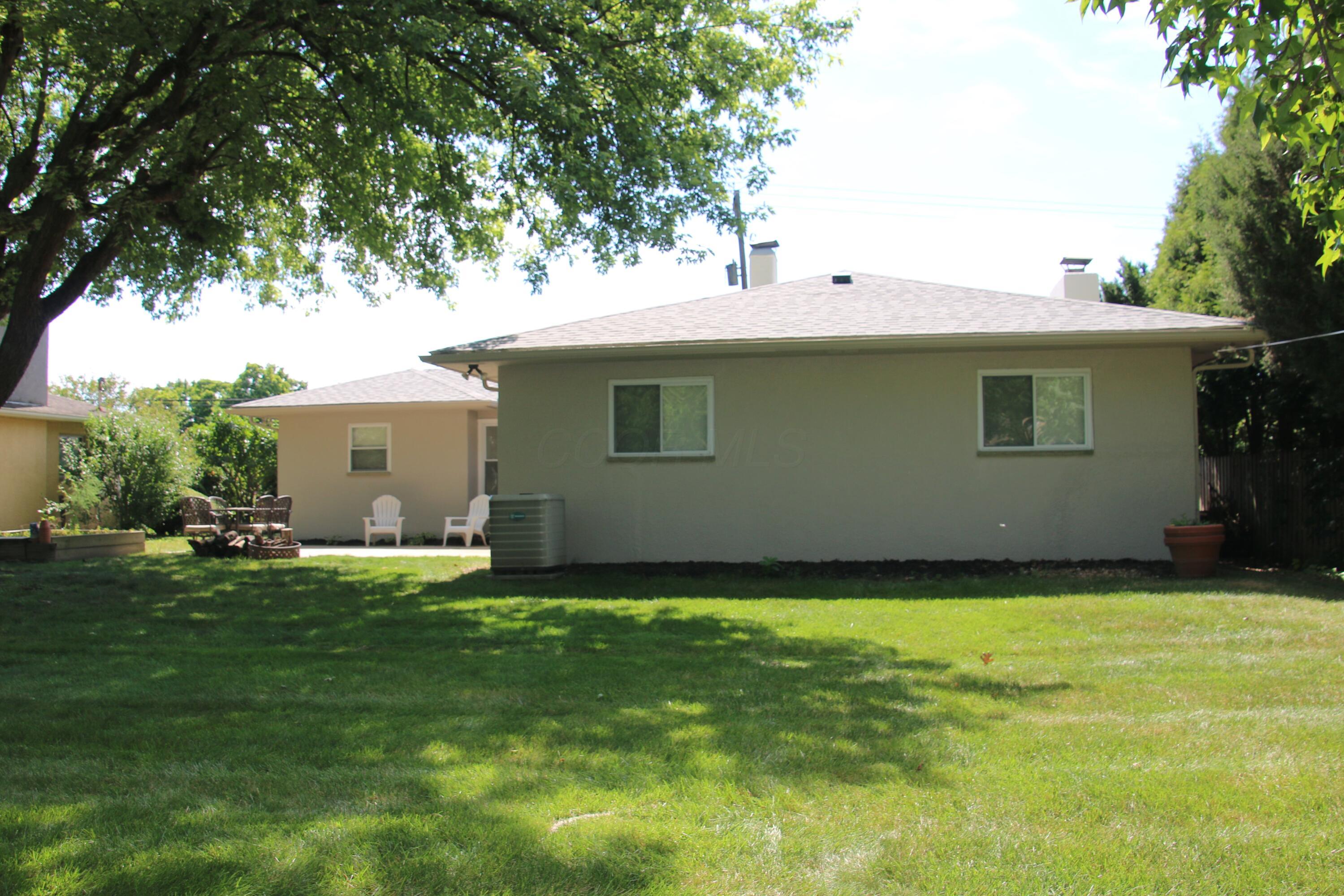 Columbus, Ohio 43220, United States, 2 Bedrooms Bedrooms, ,1 BathroomBathrooms,Residential,Active,97059