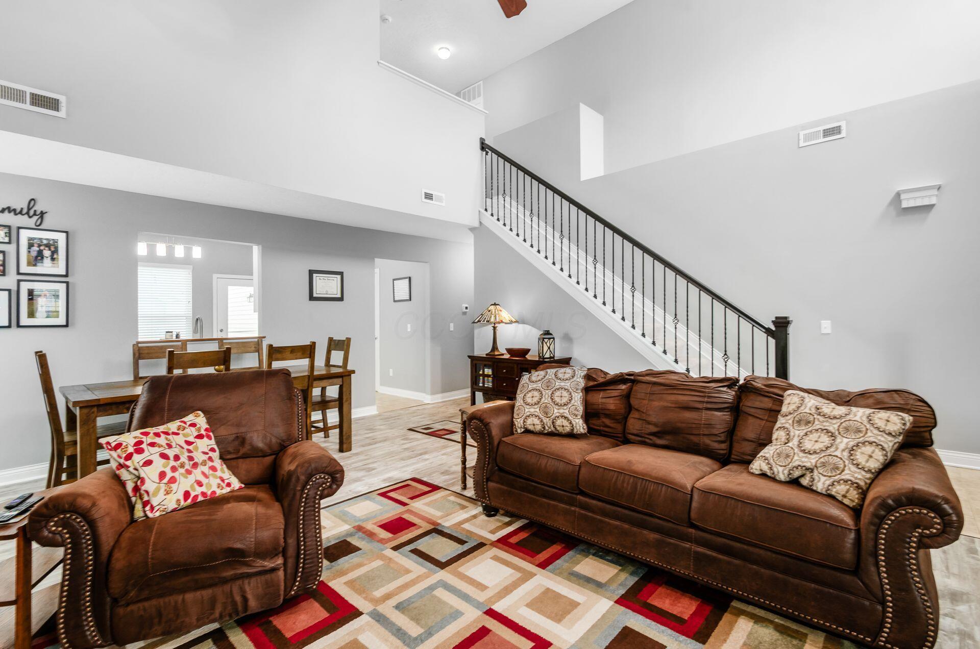 4703 Trumhall Drive, Grove City, Ohio image 10