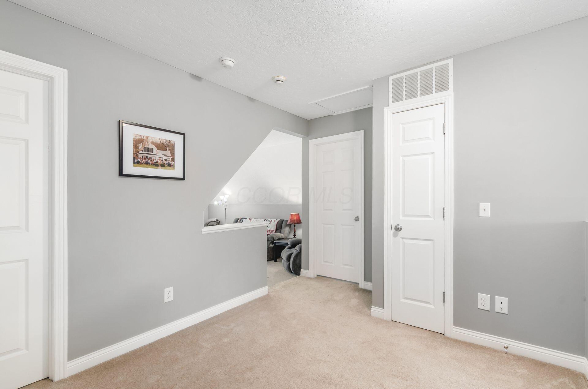 4703 Trumhall Drive, Grove City, Ohio image 30