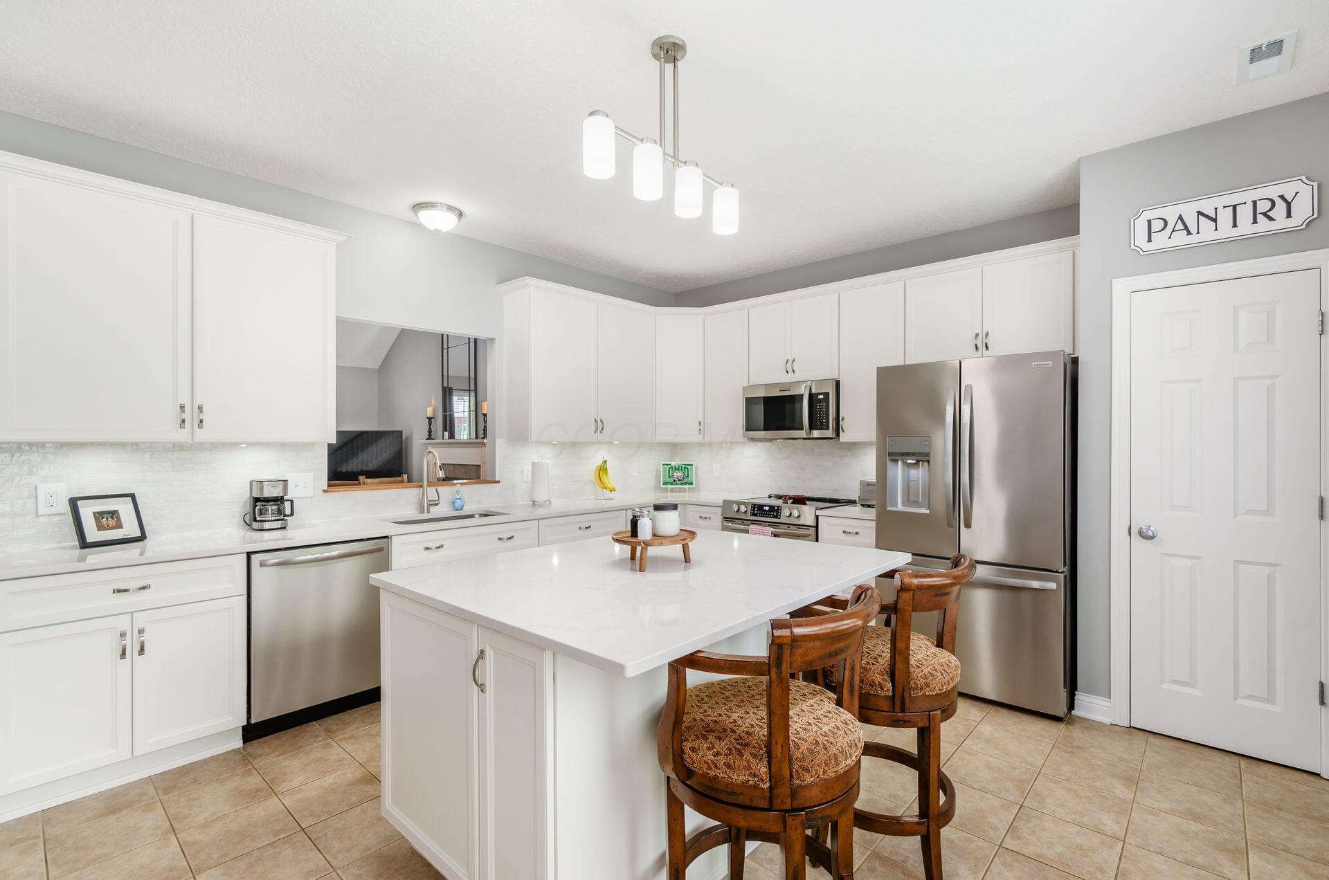 4703 Trumhall Drive, Grove City, Ohio image 14