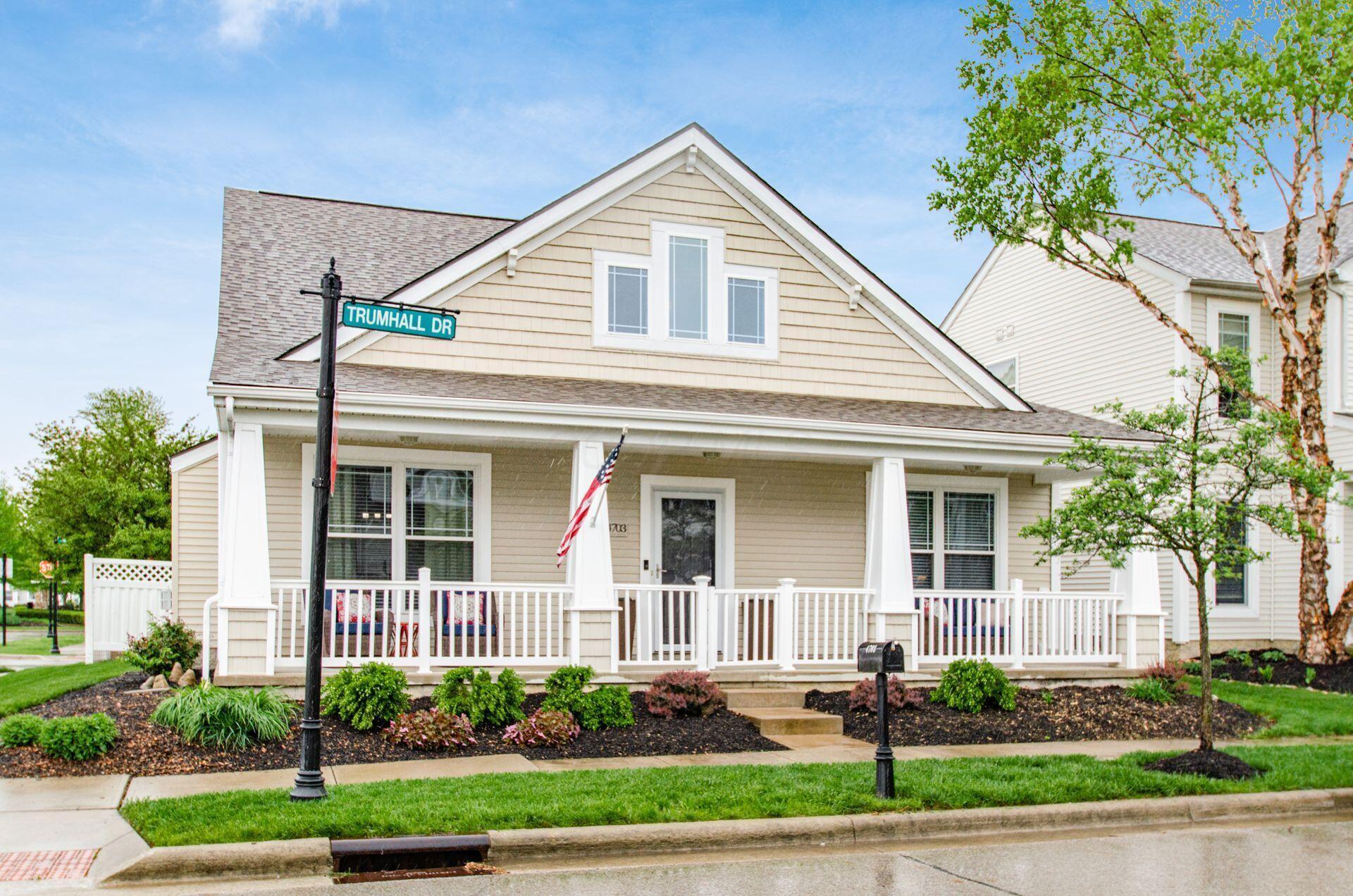 4703 Trumhall Drive, Grove City, Ohio image 1
