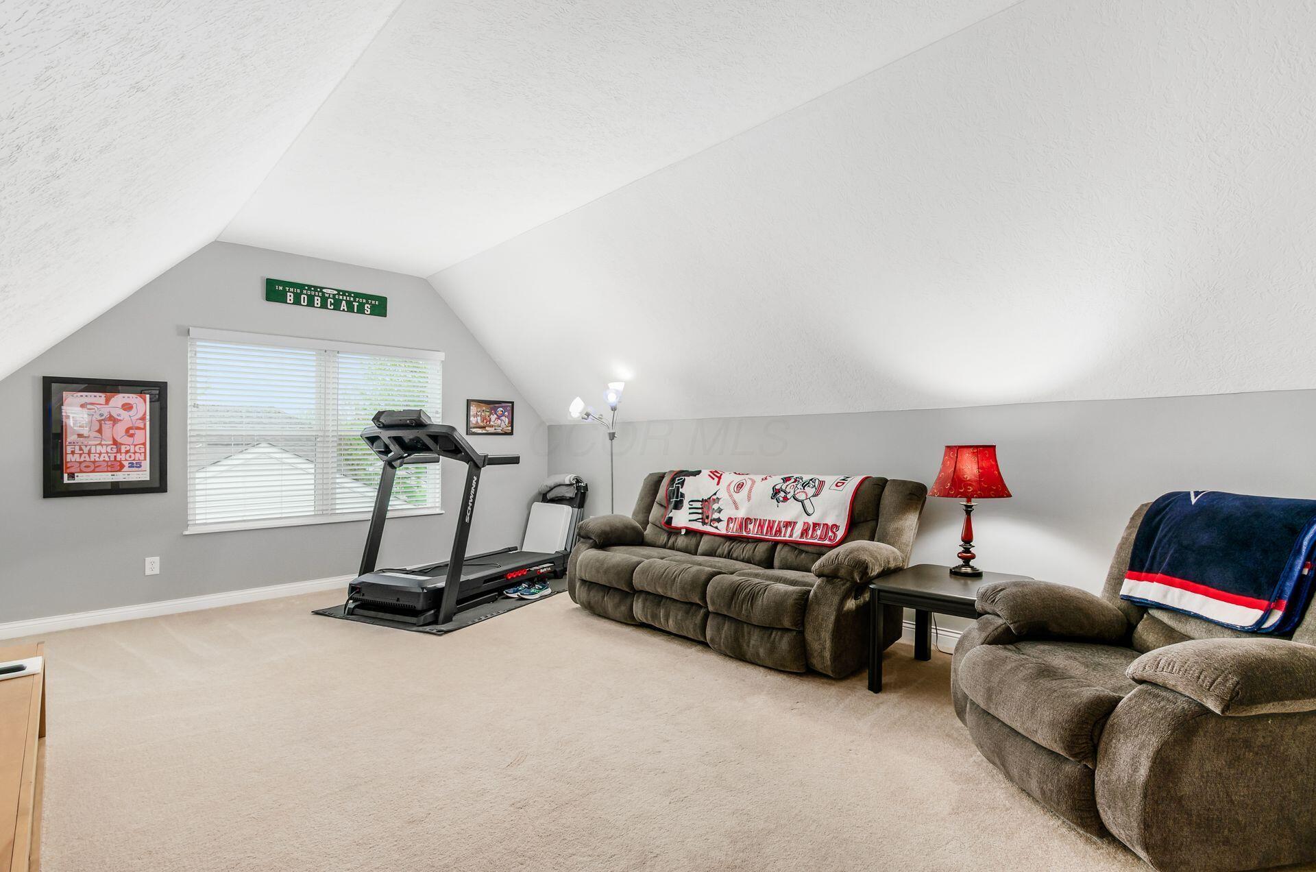 4703 Trumhall Drive, Grove City, Ohio image 27